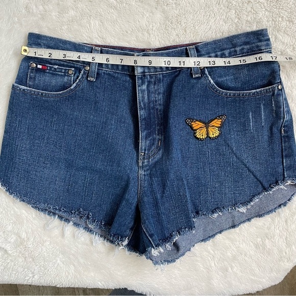 Tommy Hilfiger Denim Butterfly Patch Cut off Shorts - Picture 3 of 8